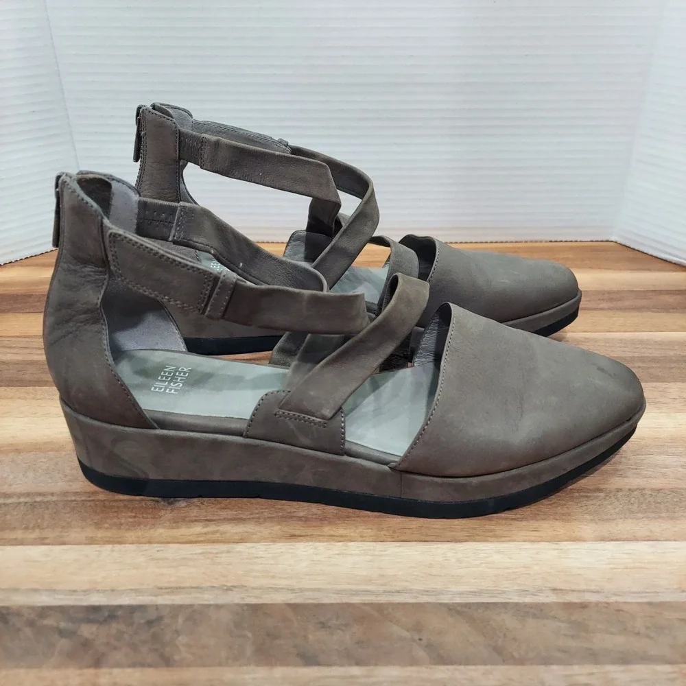 Eileen Fisher Wedge Sandals Women's 10 Gray Leather Strappy Pointed Toe Zip Back
